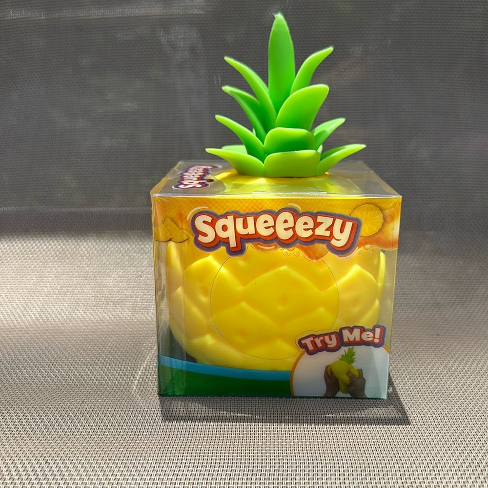 Sunny Days Pineapple Squeeezy